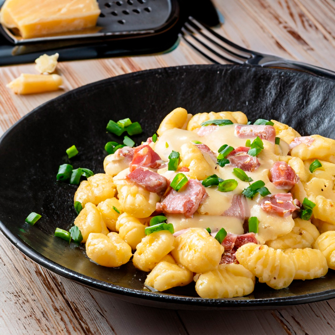 Gnocchi in Cheese and Ham sauce